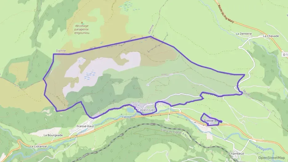 Maison 76 m² quatre pièces à vendre à Laveissière Maison 76 m² quatre pièces à vendre à Laveissière