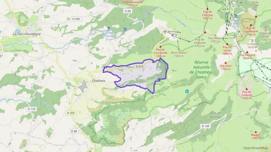 Maison 76 m² quatre pièces à vendre à Chastreix Maison 76 m² quatre pièces à vendre à Chastreix