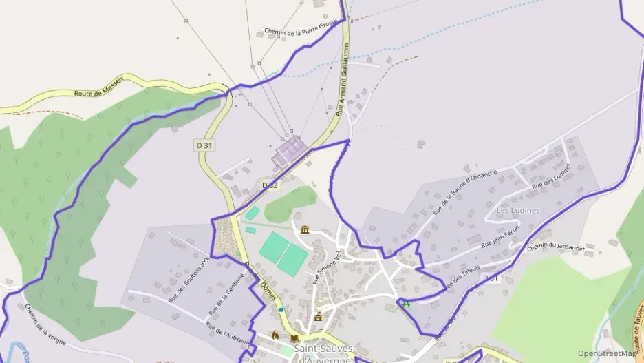 Maison 153 m² trois pièces à vendre à Saint-Sauves-d`Auvergne