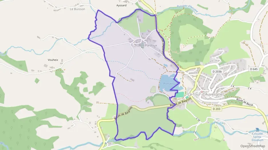 Maison 112 m² quatre pièces à vendre à La Tour-d`Auvergne