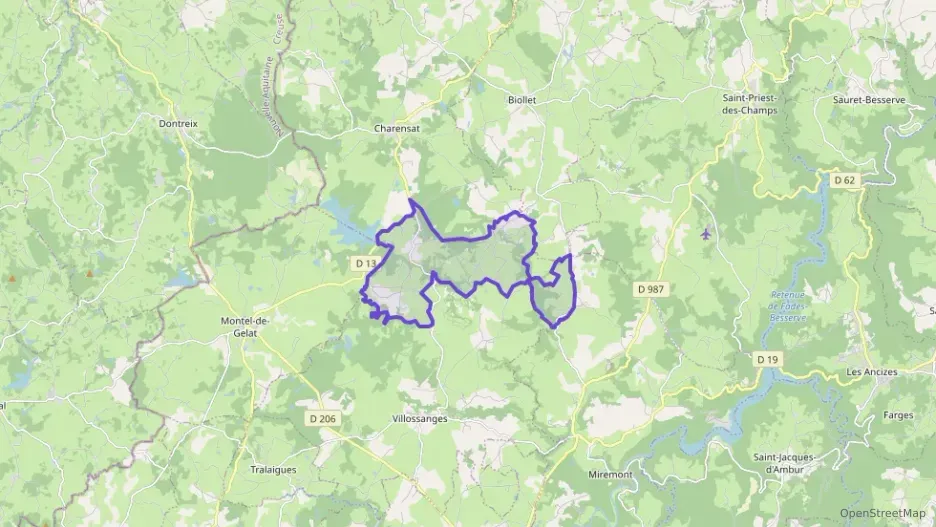 Maison 100 m² cinq pièces à vendre à Charensat