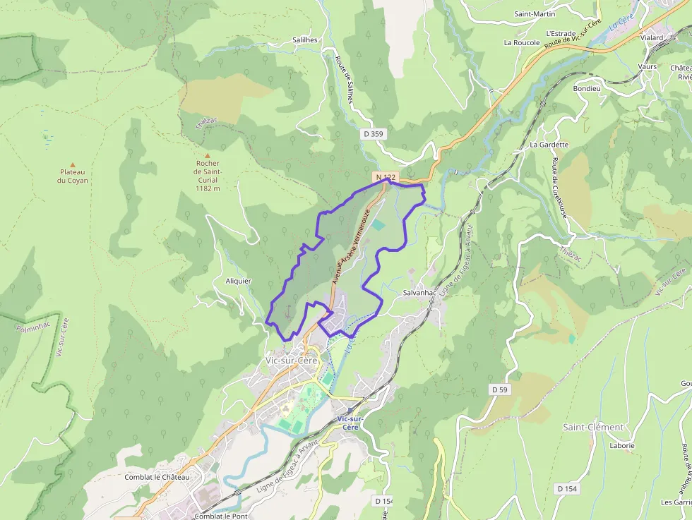 Maison 74 m² quatre pièces à vendre à Vic-sur-Cère