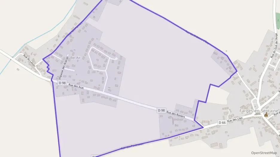 Maison 104 m² cinq pièces à vendre à Farges-en-Septaine Maison 104 m² cinq pièces à vendre à Farges-en-Septaine