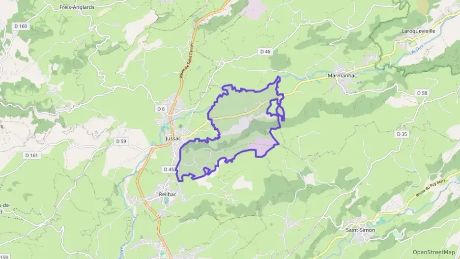 Maison 160 m² quatre pièces à vendre à Jussac Maison 160 m² quatre pièces à vendre à Jussac