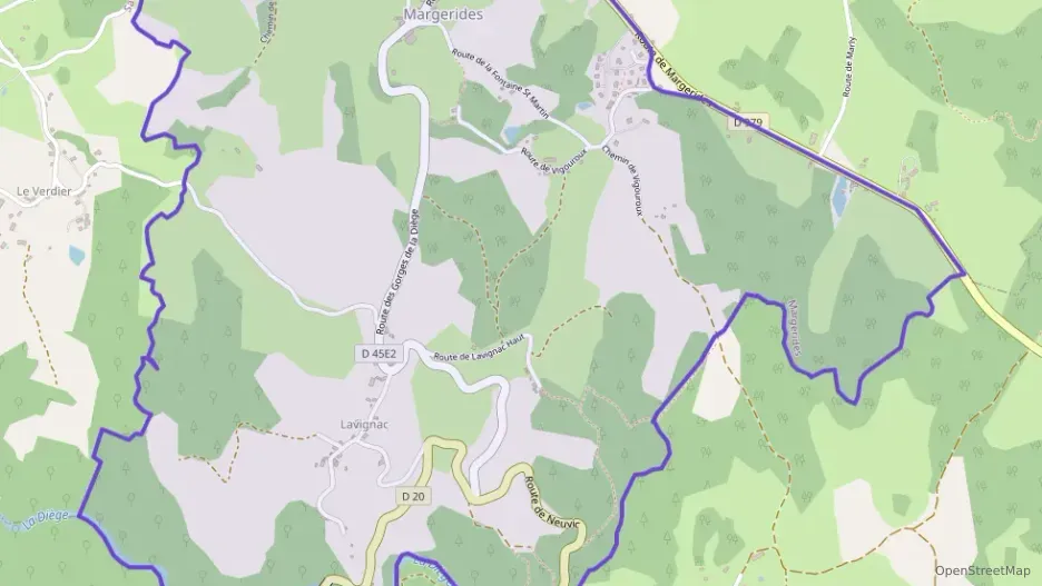 Maison 85 m² deux pieces à vendre à Margerides Maison 85 m² deux pieces à vendre à Margerides