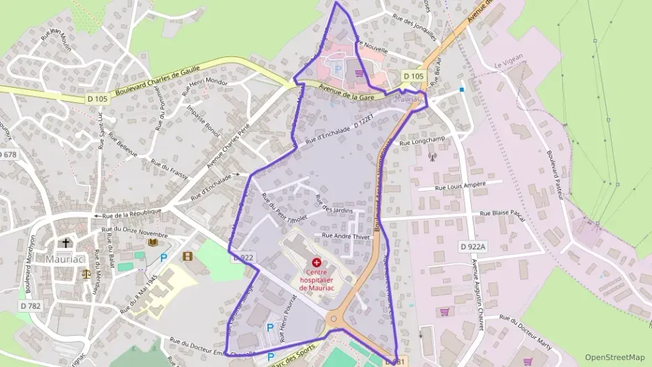 Maison 90 m² trois pièces à vendre à Mauriac Maison 90 m² trois pièces à vendre à Mauriac