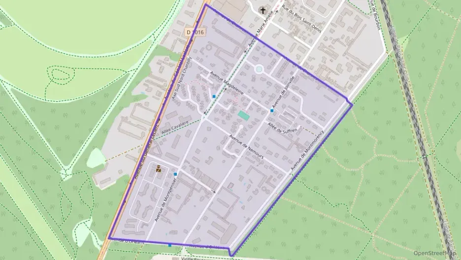 Maison 130 m² cinq pièces à vendre à Chantilly Maison 130 m² cinq pièces à vendre à Chantilly