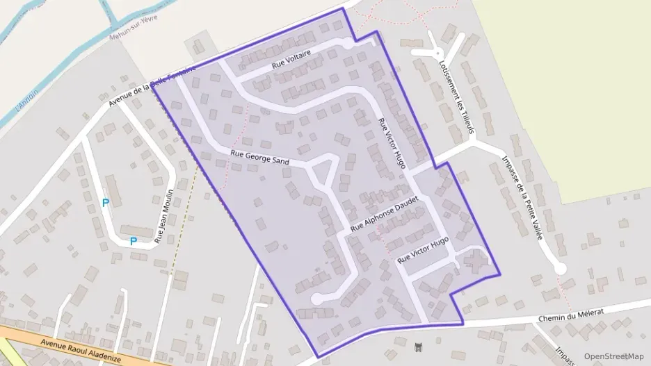 Maison 75 m² quatre pièces à vendre à Mehun-sur-Yèvre Maison 75 m² quatre pièces à vendre à Mehun-sur-Yèvre