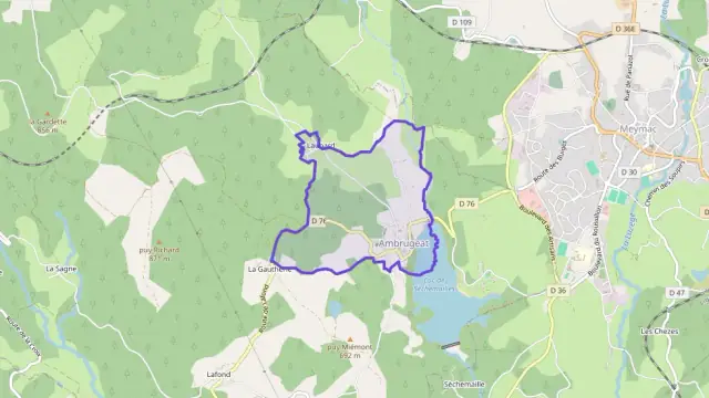 Maison 51 m² trois pièces à vendre à Ambrugeat