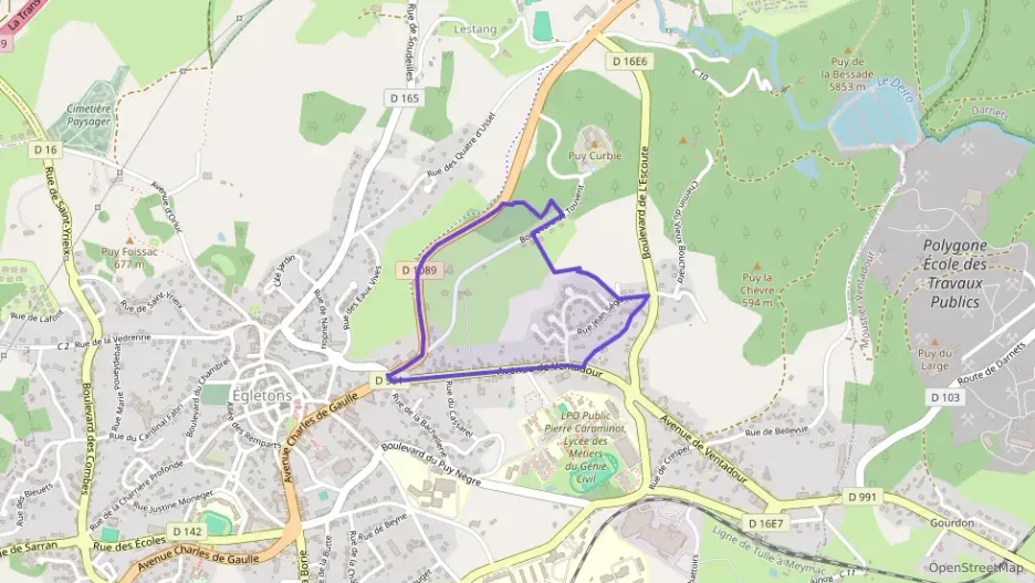 Maison 120 m² quatre pièces à vendre à Égletons Maison 120 m² quatre pièces à vendre à Égletons