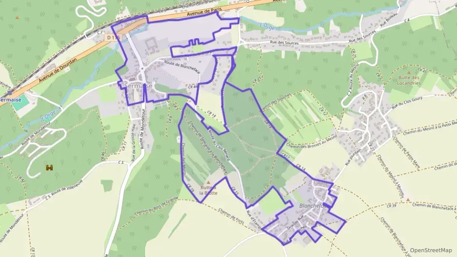 Maison 130 m² six pièces à vendre à Sermaise