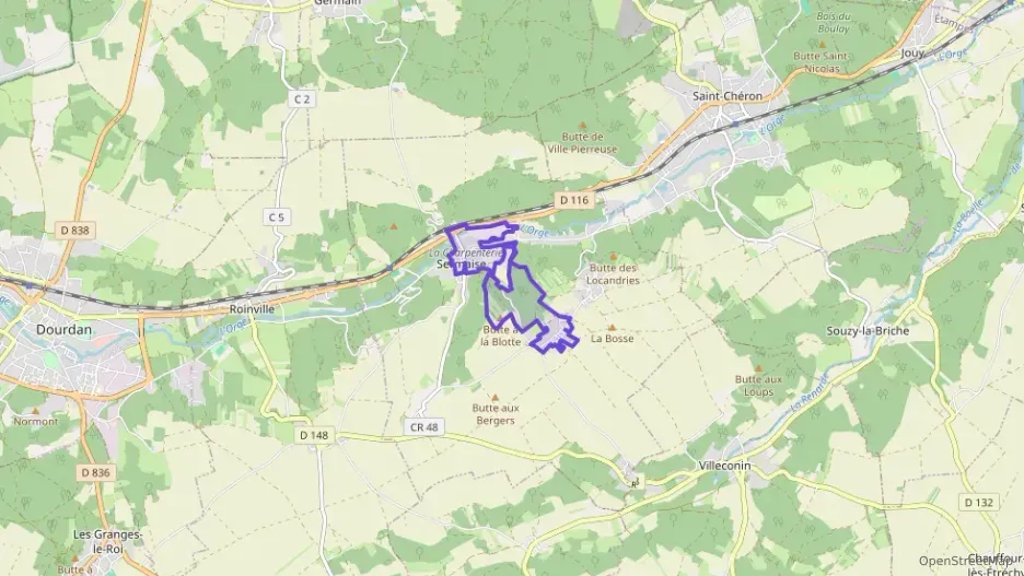 Maison 130 m² six pièces à vendre à Sermaise