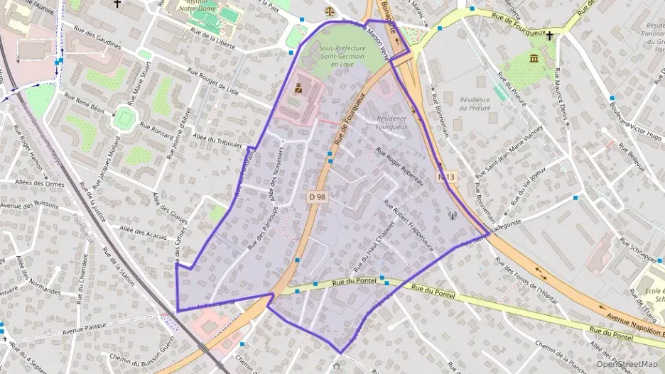 Maison 94 m² quatre pièces à vendre à Saint-Germain-en-Laye Maison 94 m² quatre pièces à vendre à Saint-Germain-en-Laye