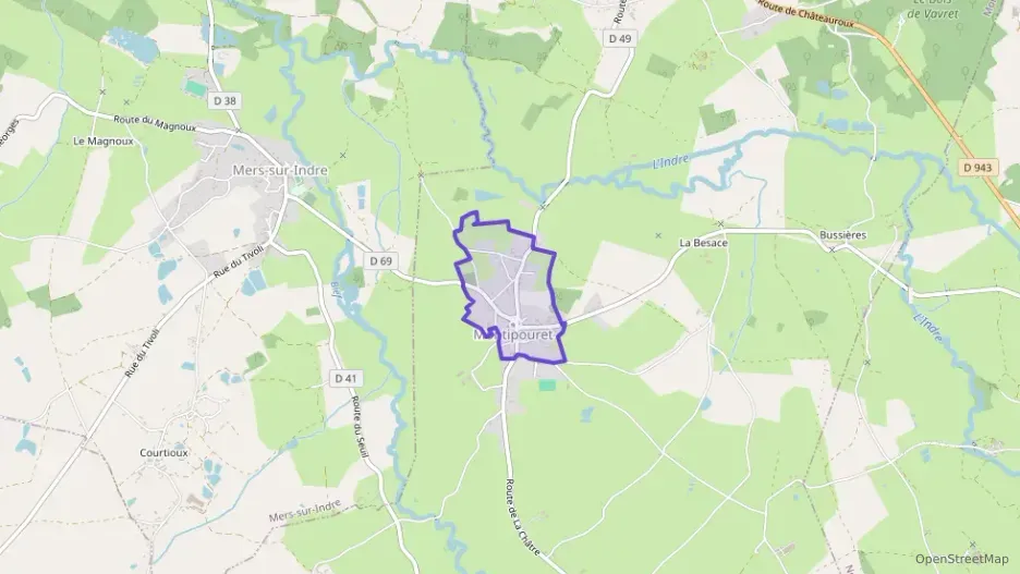 Maison 155 m² quatre pièces à vendre à Montipouret Maison 155 m² quatre pièces à vendre à Montipouret