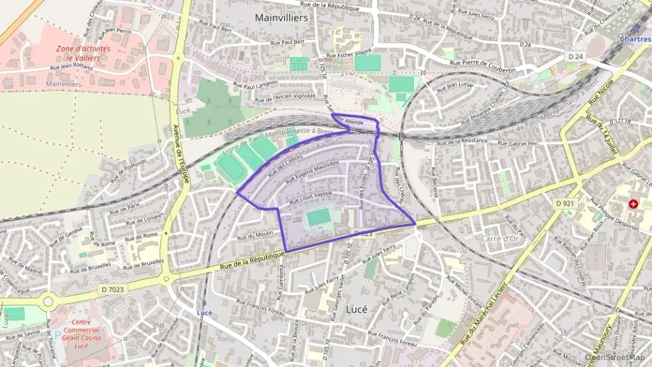 Maison 86 m² quatre pièces à vendre à Lucé