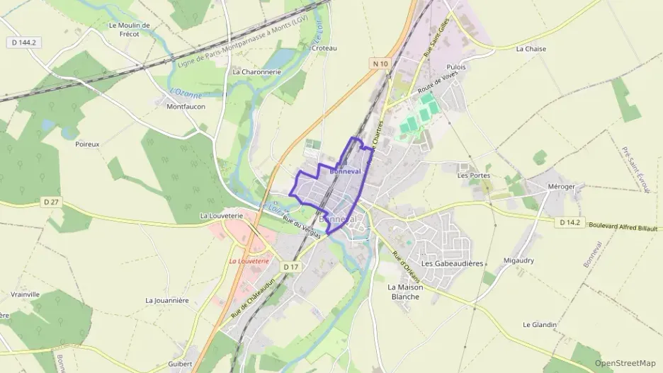 Maison 86 m² quatre pièces à vendre à Bonneval Maison 86 m² quatre pièces à vendre à Bonneval