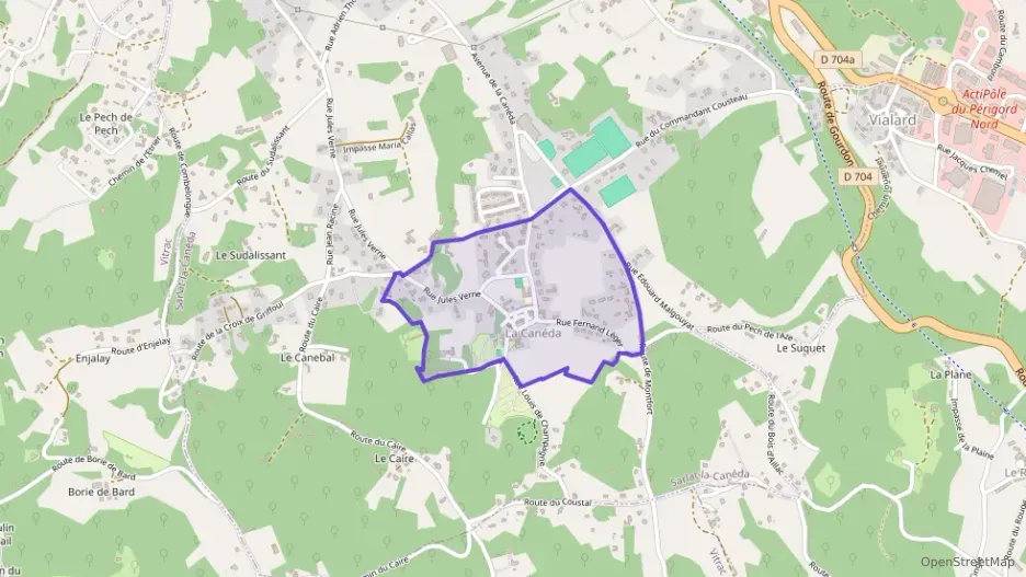 Maison 90 m² cinq pièces à vendre à Sarlat-la-Canéda Maison 90 m² cinq pièces à vendre à Sarlat-la-Canéda