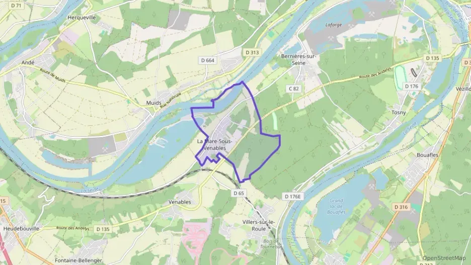 Maison 120 m² quatre pièces à vendre à LES TROIS LACS Maison 120 m² quatre pièces à vendre à LES TROIS LACS
