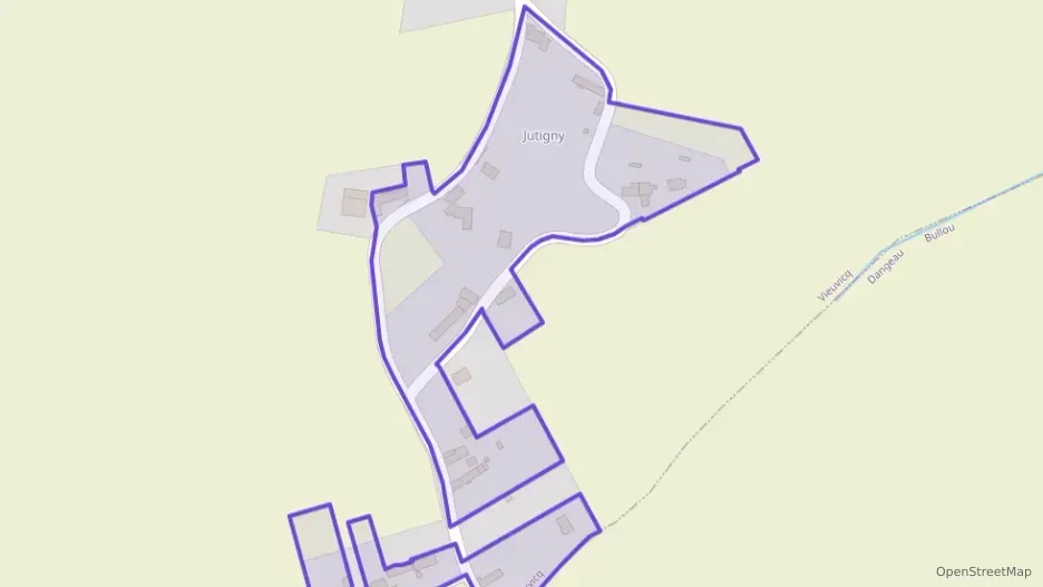 Maison 84 m² quatre pièces à vendre à Vieuvicq Maison 84 m² quatre pièces à vendre à Vieuvicq