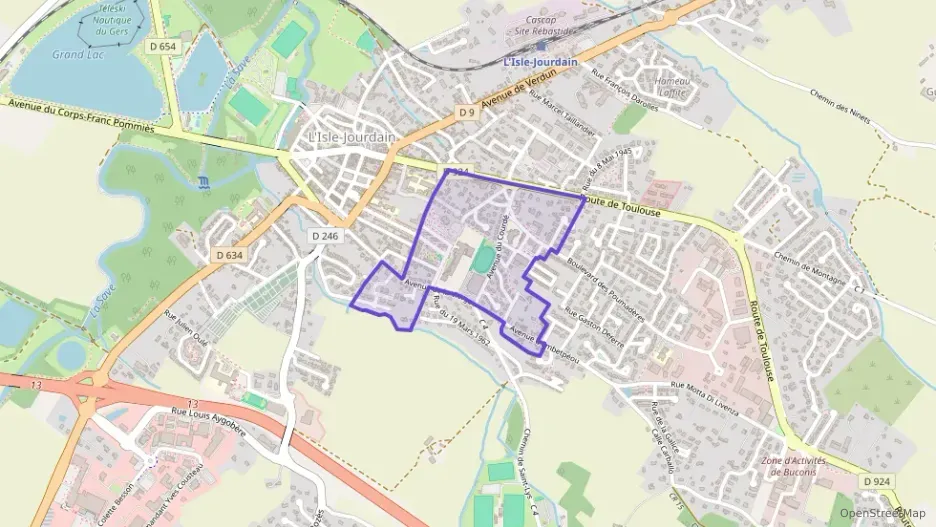 Maison 92 m² quatre pièces à vendre à L`Isle-Jourdain