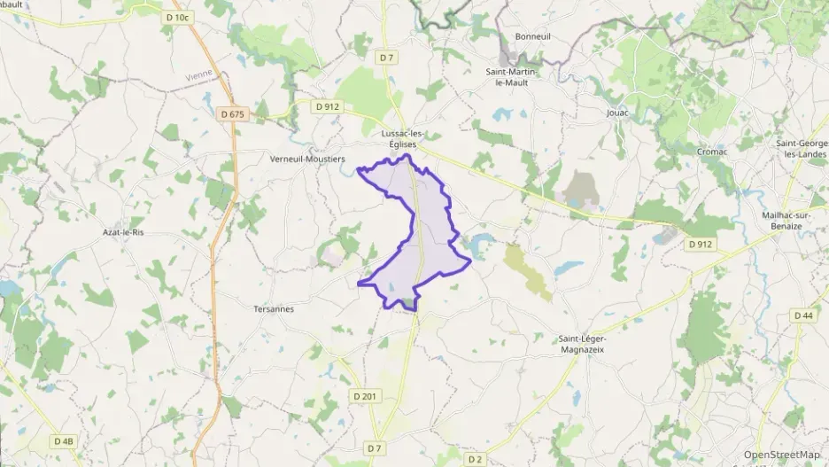 Maison 113 m² six pièces à vendre à Lussac-les-Églises