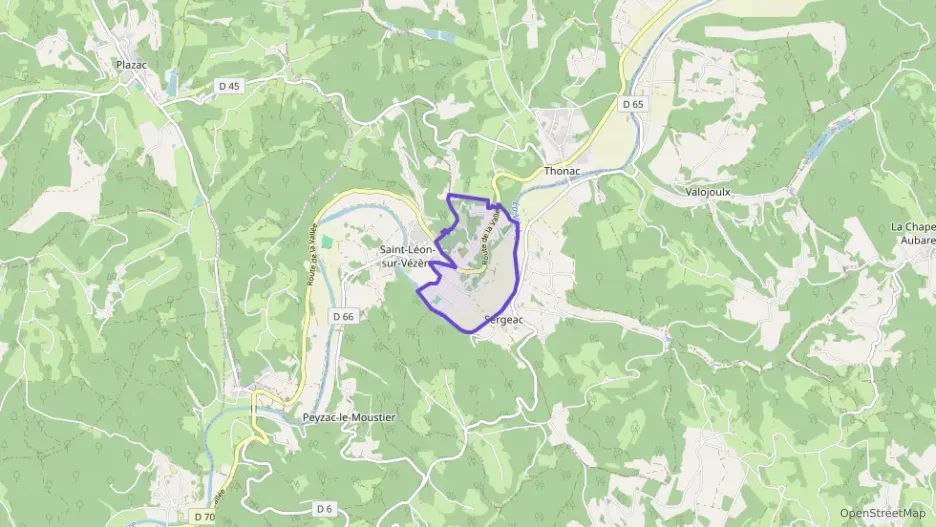 Maison 90 m² trois pièces à vendre à Saint-Léon-sur-Vézère