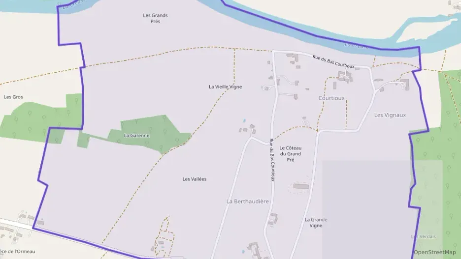 Maison 210 m² sept pièces à vendre à Le Blanc