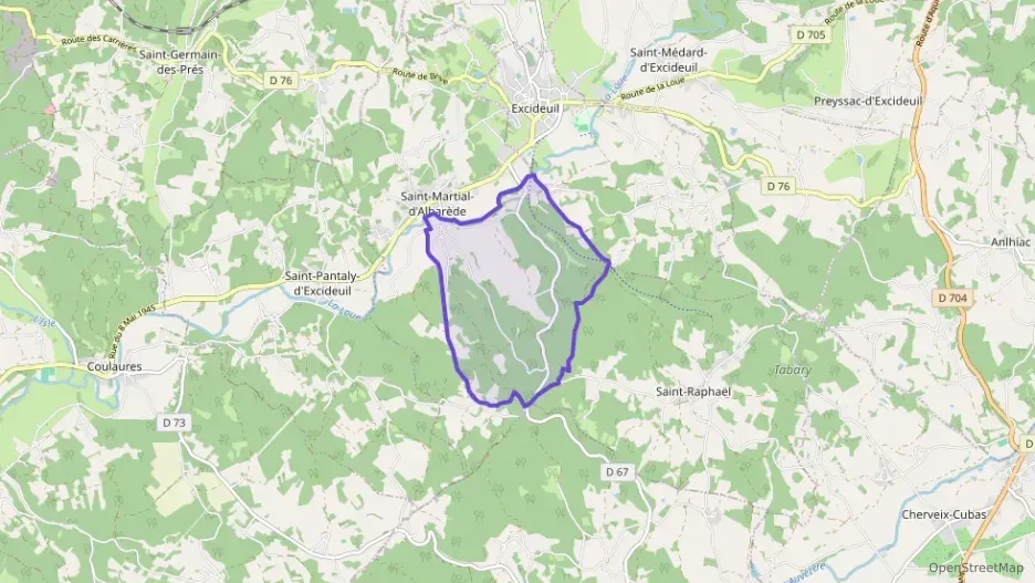 Maison 164 m² quatre pièces à vendre à Saint-Martial-d`Albarède Maison 164 m² quatre pièces à vendre à Saint-Martial-d`Albarède