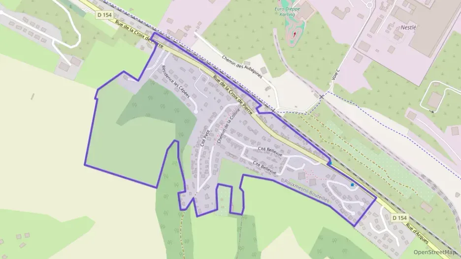 Maison 104 m² six pièces à vendre à Rouxmesnil-Bouteilles