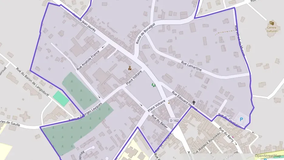 Maison 105 m² quatre pièces à vendre à Fumel Maison 105 m² quatre pièces à vendre à Fumel