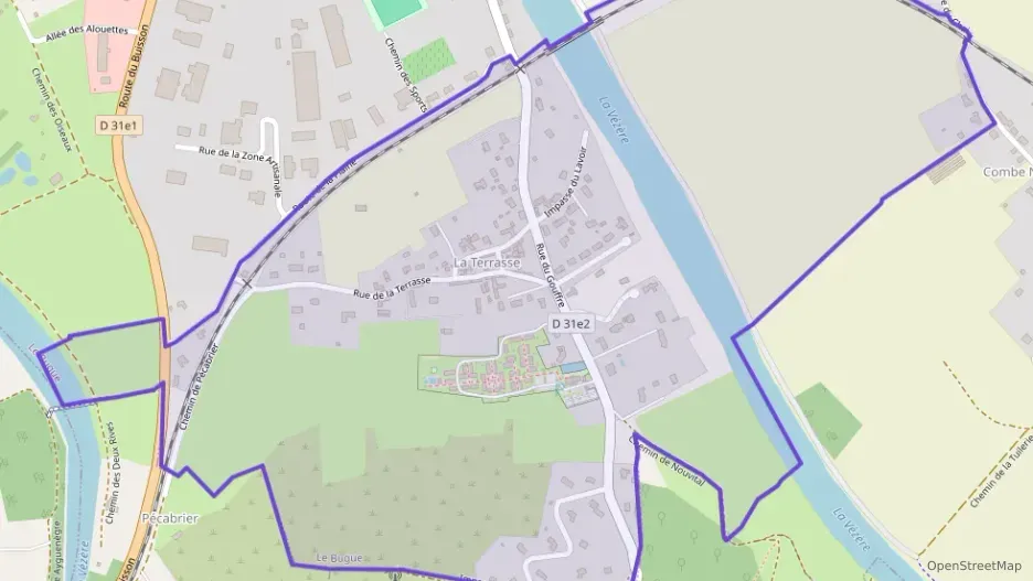 Maison 185 m² cinq pièces à vendre à Le Bugue Maison 185 m² cinq pièces à vendre à Le Bugue