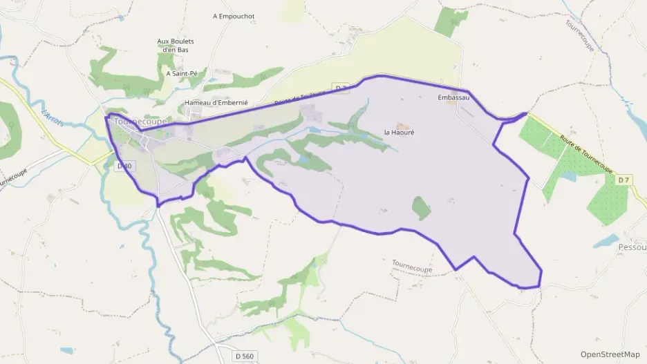 Maison 180 m² sept pièces à vendre à Tournecoupe Maison 180 m² sept pièces à vendre à Tournecoupe