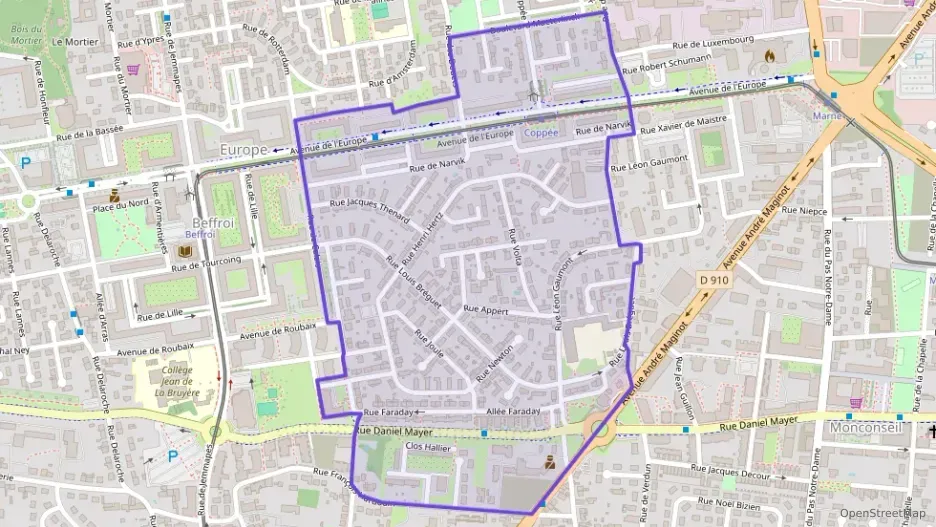 Maison 83 m² cinq pièces à vendre à Tours Maison 83 m² cinq pièces à vendre à Tours