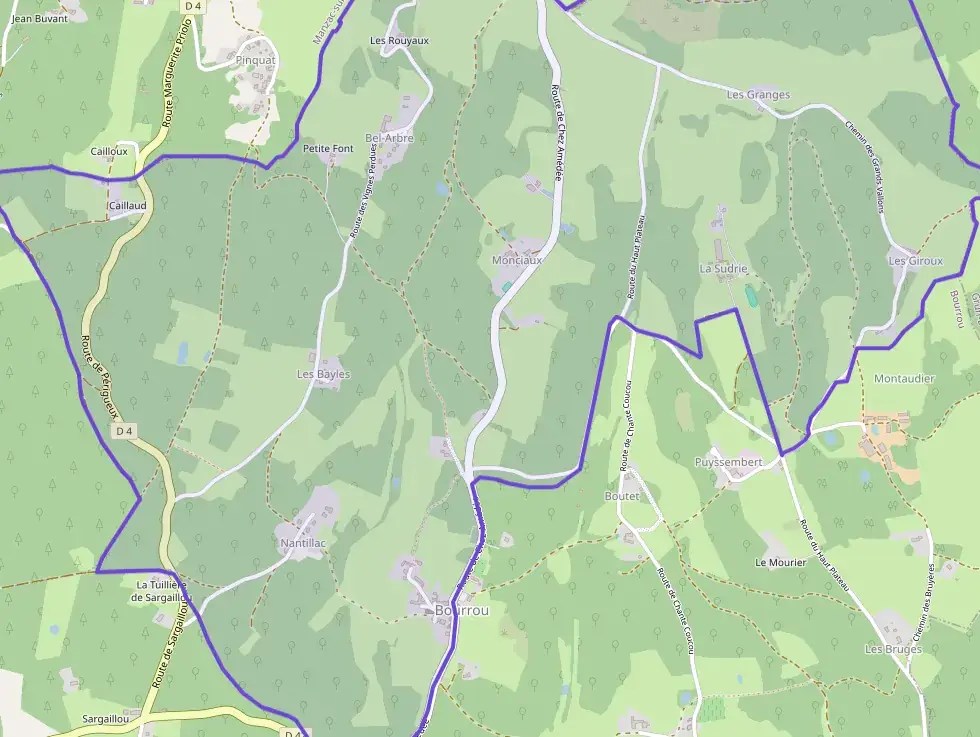 Maison 100 m² trois pièces à vendre à Bourrou