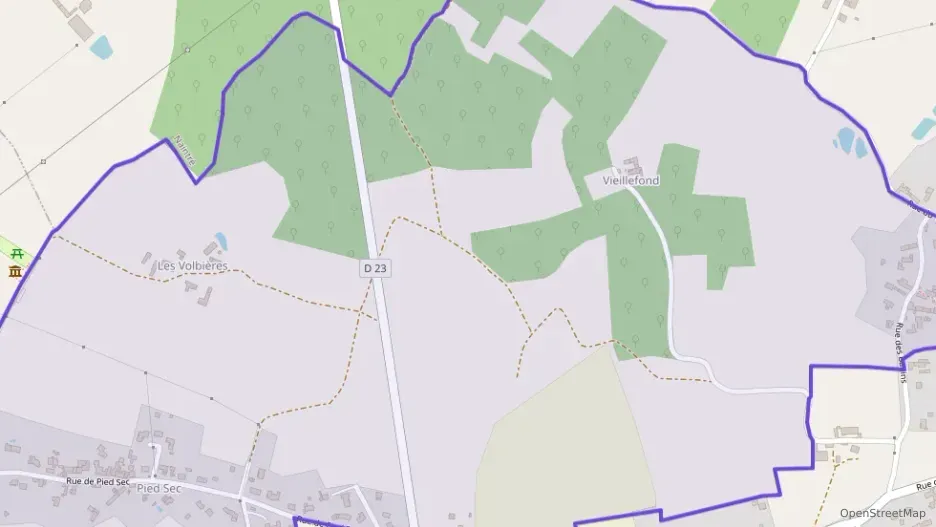 Maison 94 m² cinq pièces à vendre à Vouneuil-sur-Vienne Maison 94 m² cinq pièces à vendre à Vouneuil-sur-Vienne