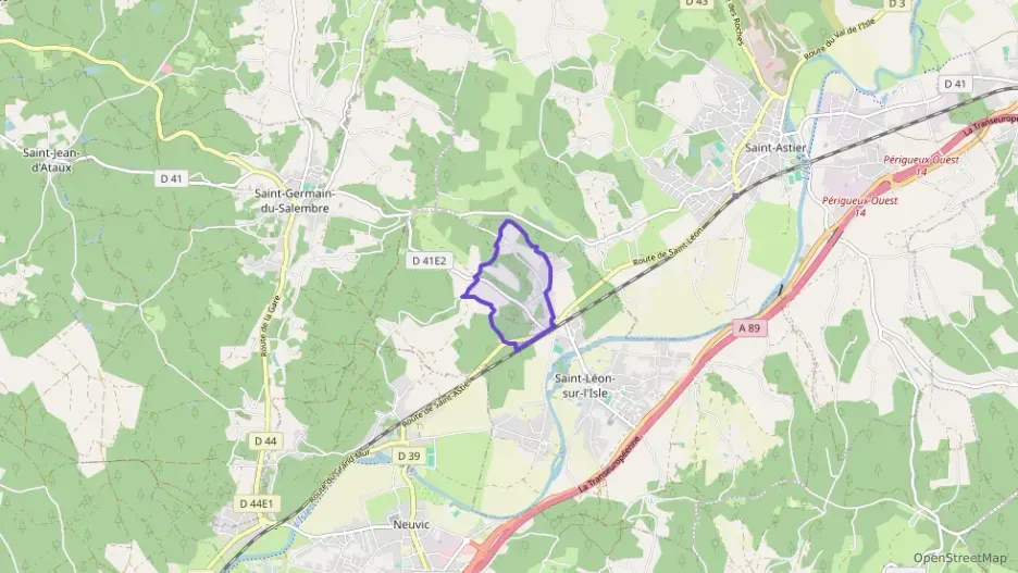 Maison 90 m² trois pièces à vendre à Saint-Léon-sur-l`Isle