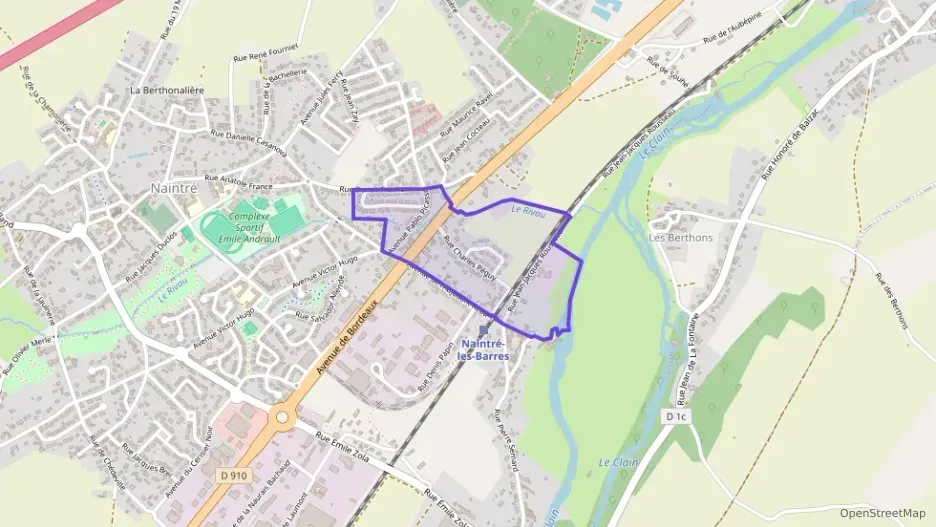 Maison 101 m² cinq pièces à vendre à Naintré Maison 101 m² cinq pièces à vendre à Naintré