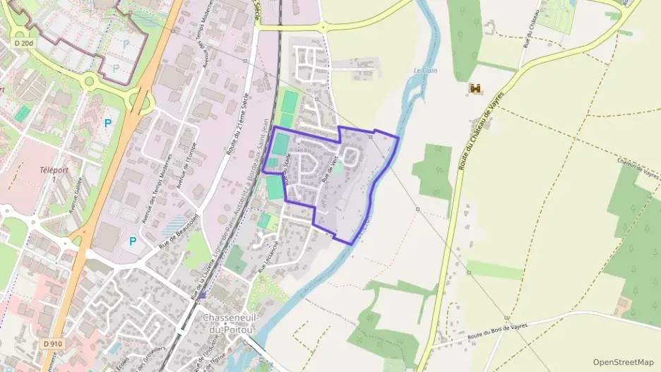 Maison 146 m² sept pièces à vendre à Chasseneuil-du-Poitou Maison 146 m² sept pièces à vendre à Chasseneuil-du-Poitou