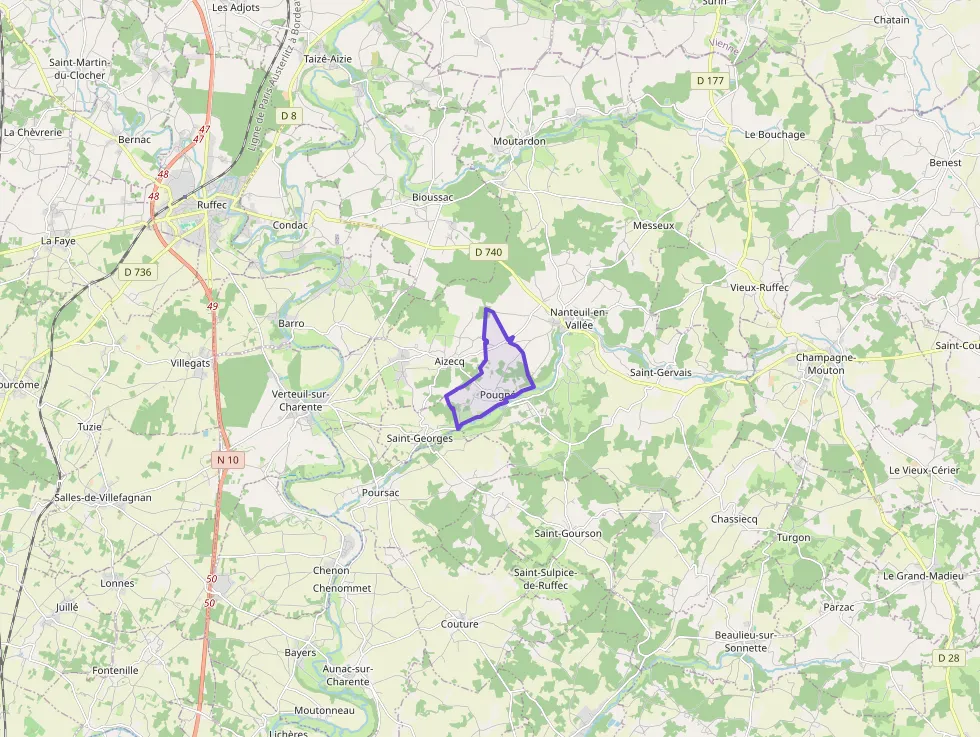 Maison 150 m² quatre pièces à vendre à Nanteuil-en-Vallée