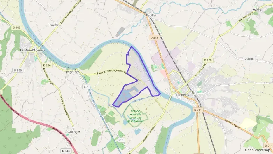 Maison 126 m² quatre pièces à vendre à Lagruère Maison 126 m² quatre pièces à vendre à Lagruère