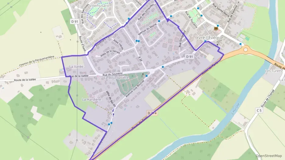 Maison 132 m² sept pièces à vendre à Yvré-l`Évêque