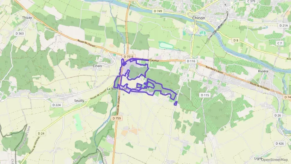 Maison 140 m² trois pièces à vendre à La Roche-Clermault