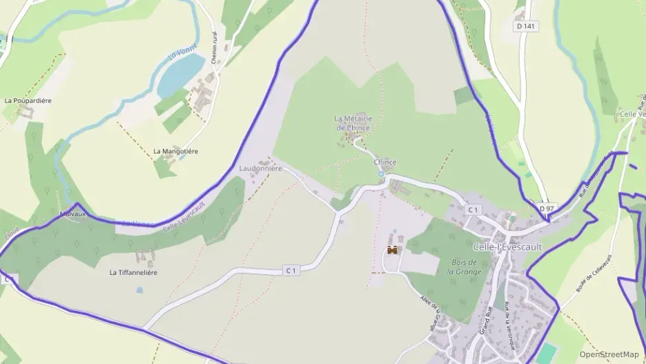 Maison 88 m² quatre pièces à vendre à Celle-Lévescault