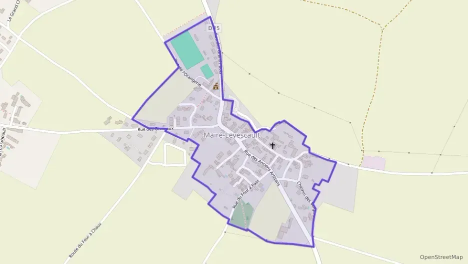 Maison 102 m² quatre pièces à vendre à Mairé-Levescault Maison 102 m² quatre pièces à vendre à Mairé-Levescault