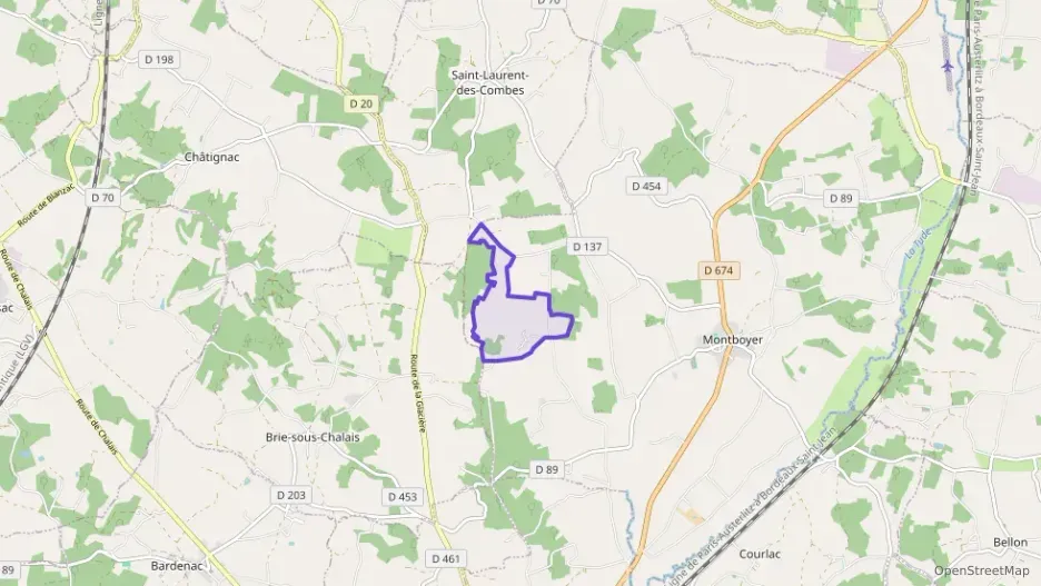 Maison 150 m² cinq pièces à vendre à Montboyer Maison 150 m² cinq pièces à vendre à Montboyer