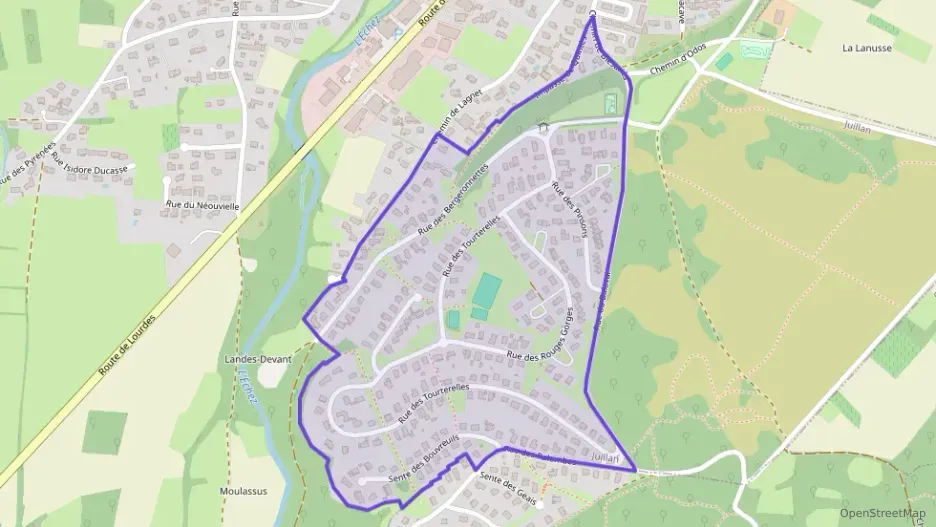 Maison 104 m² cinq pièces à vendre à Juillan Maison 104 m² cinq pièces à vendre à Juillan