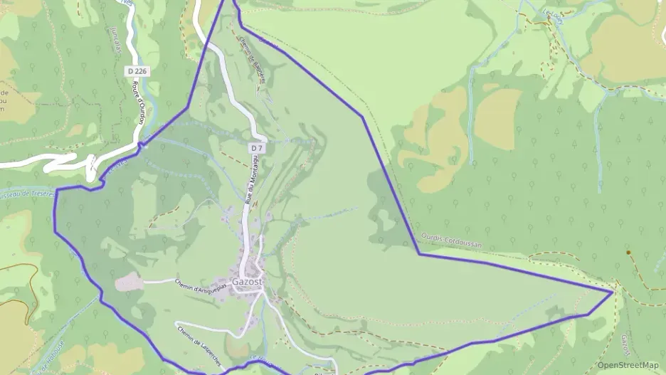 Maison 75 m² trois pièces à vendre à Gazost Maison 75 m² trois pièces à vendre à Gazost