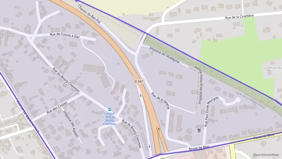 Maison 100 m² quatre pièces à vendre à Longué-Jumelles Maison 100 m² quatre pièces à vendre à Longué-Jumelles