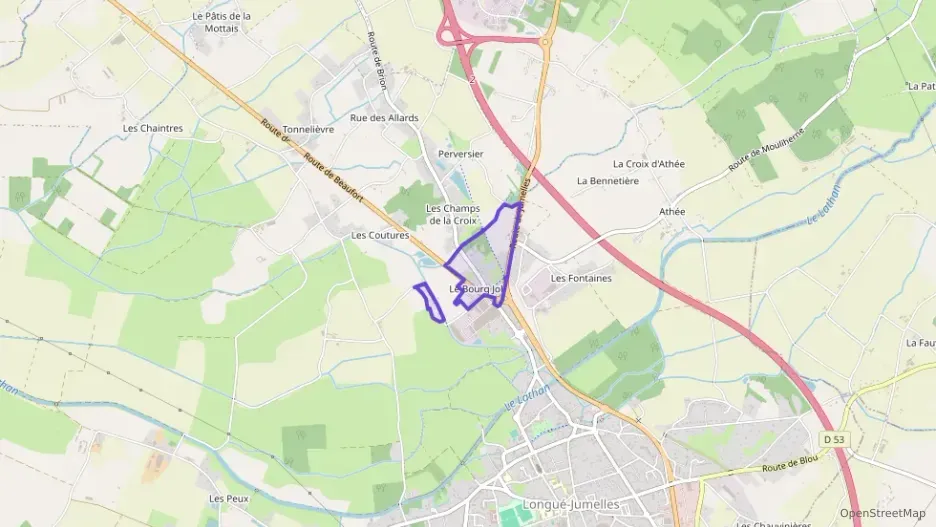 Maison 110 m² cinq pièces à vendre à Longué-Jumelles