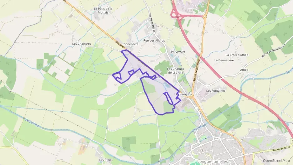 Maison 149 m² cinq pièces à vendre à Longué-Jumelles Maison 149 m² cinq pièces à vendre à Longué-Jumelles